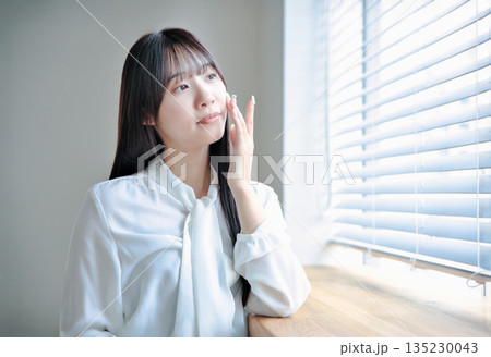 20代女性のビューティーポートレート 20代女性のビューティーポートレート 135230043