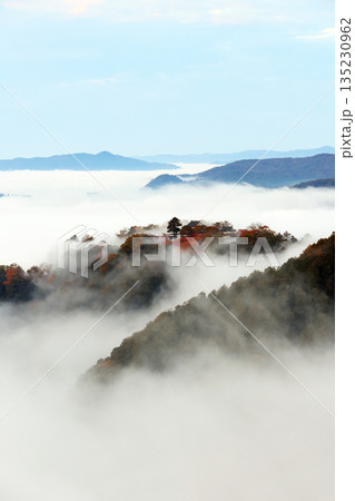 天空の山城6376- 天空の山城6376- 135230962