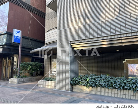 福岡市博多区「ホテル日航福岡/博多駅地下鉄出入口」 福岡市博多区「ホテル日航福岡/博多駅地下鉄出入口」 135232936