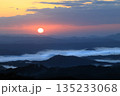 日の出と雲海264 135233068