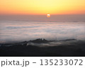 朝焼けと日の出と雲海474 135233072