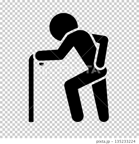 杖をつく人のシルエット 杖をつく人のシルエット 135233224