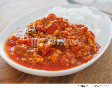 サバ缶とトマト缶で作ったさばトマトカレー サバ缶とトマト缶で作ったさばトマトカレー 135234657