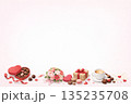 バレンタイン、プレゼント、メッセージカード、背景、素材 135235708