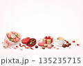 バレンタイン、プレゼント、メッセージカード、背景、素材 135235715