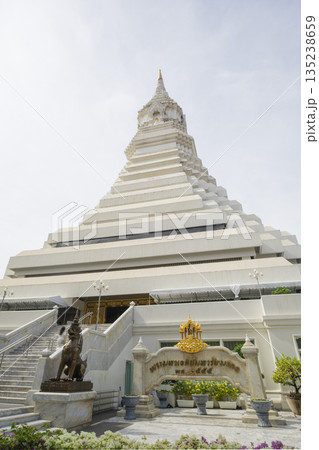 ワットパクナム 135238659