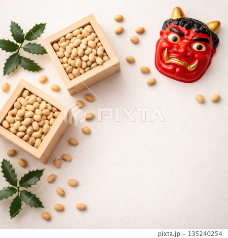 節分の豆まきと鬼のお面 日本の伝統行事 背景素材 135240254