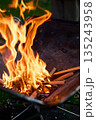 焚き火 135243958