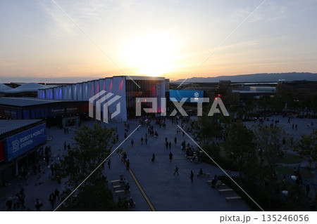 大阪・関西万博(EXPO2025)のフランス館、アメリカ館 大阪・関西万博(EXPO2025)のフランス館、アメリカ館 135246056