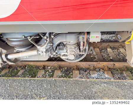 Train wheel assembly with mechanical components on railway tracks Train wheel assembly with mechanical components on railway tracks 135249402