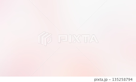 淡いピンク色ベージュのグラデーション背景素材テクスチャー 135258794