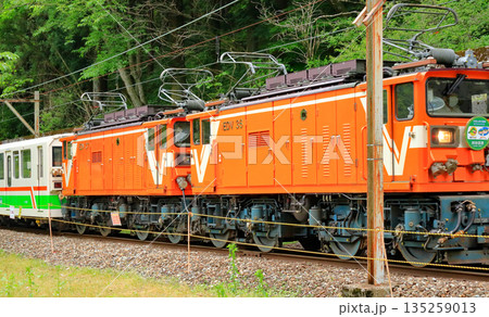 黒部渓谷トロッコ電車 135259013