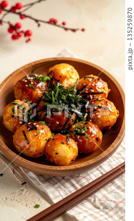 Takoyaki with Seaweed 135259870