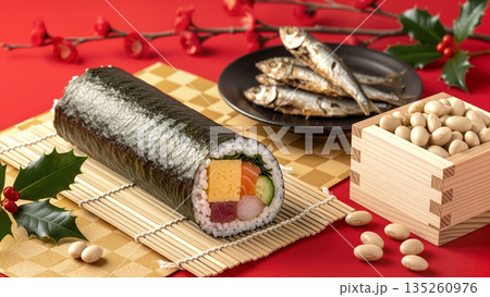 恵方巻きと節分の豆まき　2月の伝統行事と和食イメージ 135260976