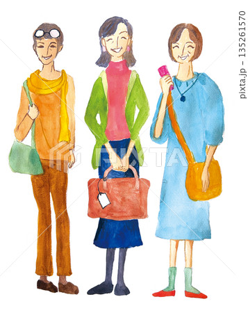 おでかけシニア女性三人の水彩画素材 おでかけシニア女性三人の水彩画素材 135261570