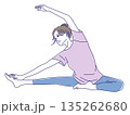 ストレッチをする若い女性のイラスト 135262680