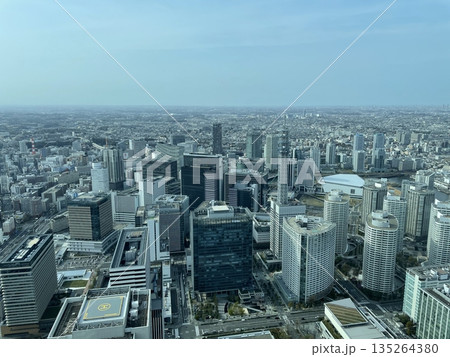 横浜のビル群 横浜のビル群 135264380