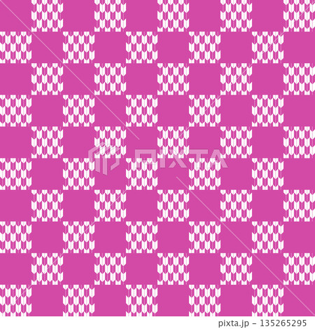 和柄イラスト素材　紫色の矢絣の市松模様パターン 135265295