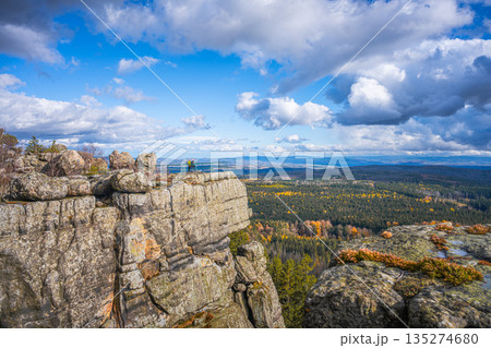 Enjoy breathtaking fall scenery from the lookout points of Southern Terraces in Stolowe Mountains National Park. 135274680