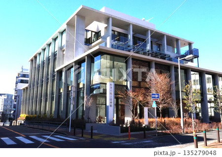 神奈川県立図書館(神奈川県横浜市西区紅葉ケ丘) 神奈川県立図書館(神奈川県横浜市西区紅葉ケ丘) 135279048