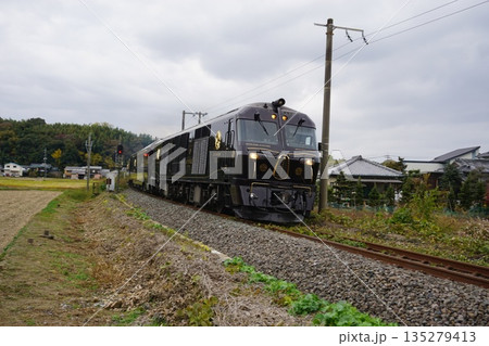 JR九州 ななつ星 135279413