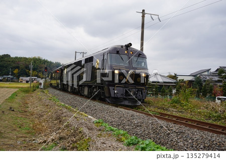 JR九州 ななつ星 135279414