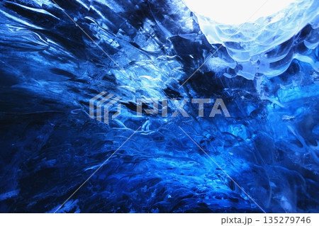 氷の世界 135279746