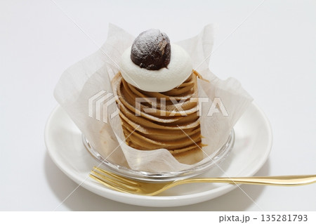 モンブランケーキ 135281793