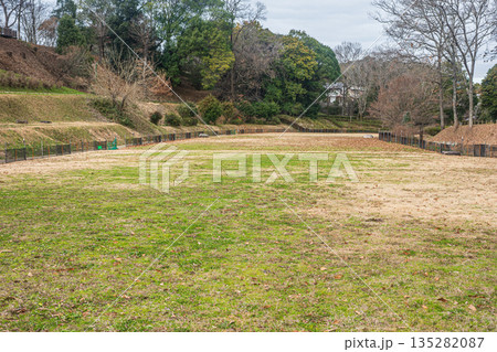高松塚古墳芝生広場 奈良県明日香村 高松塚古墳芝生広場 奈良県明日香村 135282087