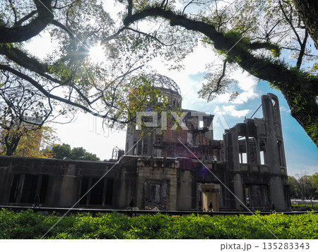 原爆ドームのある風景 135283343