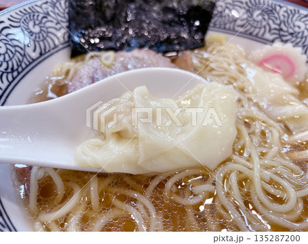 中華そば 醤油ラーメン 135287200