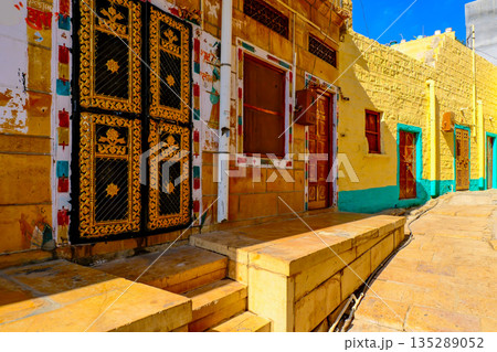 インド ジャイサルメールの町並み インド ジャイサルメールの町並み 135289052