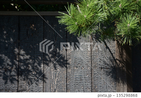 街角の風景　スケッチ写真 135298868