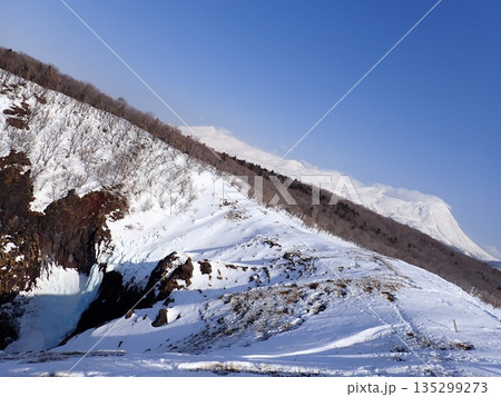 冬のフラペの滝 冬のフラペの滝 135299273