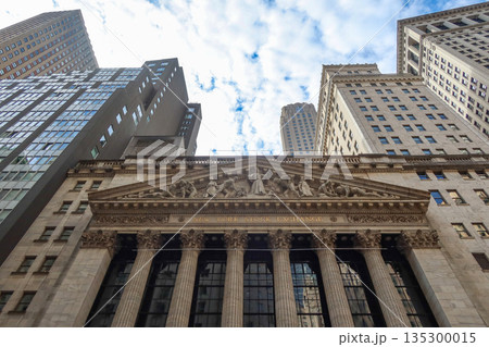 New York Stock Exchange (NYSE) on Wall Street, Manhattan, New York, NY, USA. August 27, 2025 New York Stock Exchange (NYSE) on Wall Street, Manhattan, New York, NY, USA. August 27, 2025 135300015