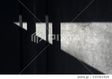 街角の風景　スケッチ写真 135301926