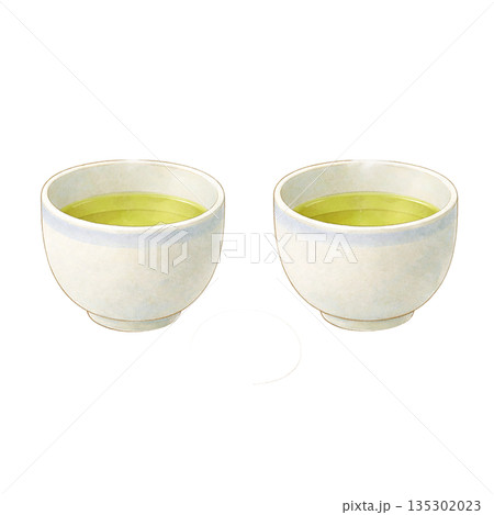 緑茶の入った湯呑み 135302023