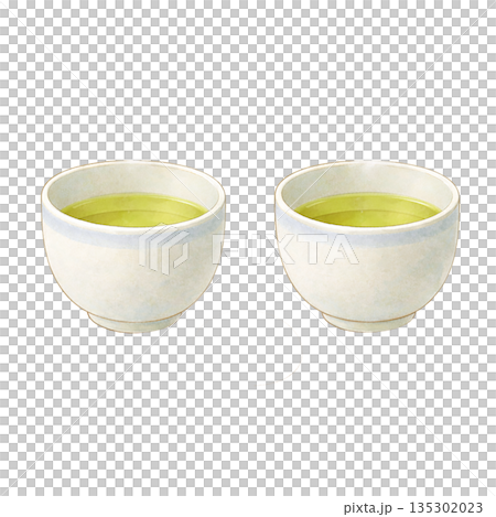 緑茶の入った湯呑み 135302023