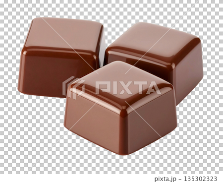 白色背景上的三塊牛奶巧克力 135302323