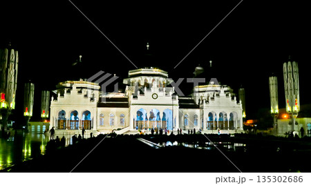 Beautiful view of Baiturrahman Mosque, Banda Aceh, Indonesia 135302686