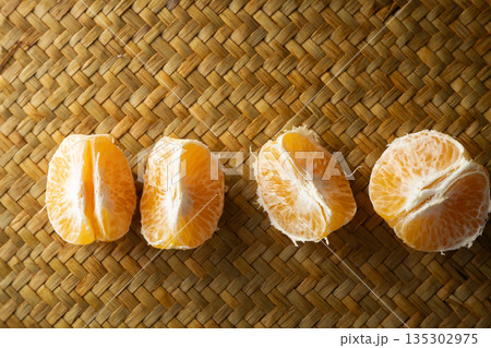 Fresh oranges Fresh oranges 135302975