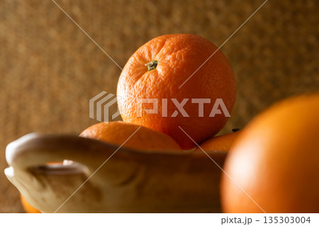 Fresh oranges Fresh oranges 135303004