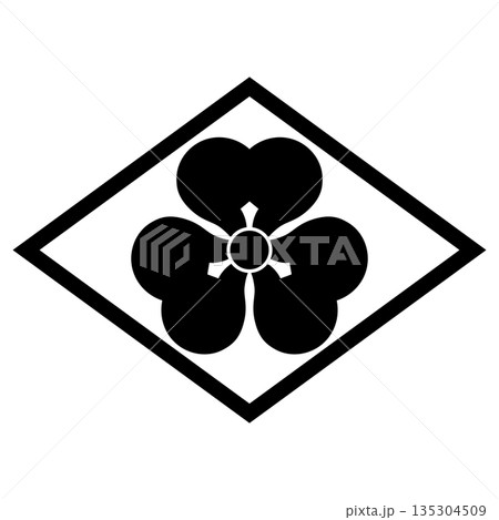 家紋です。菱に片喰といいます。 135304509