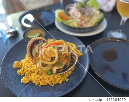 美食の国ペルーの海鮮ランチ 美食の国ペルーの海鮮ランチ 135305679