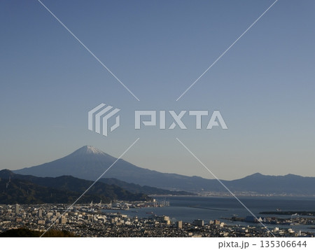 日本平ホテルからの富士山の朝④ 日本平ホテルからの富士山の朝④ 135306644