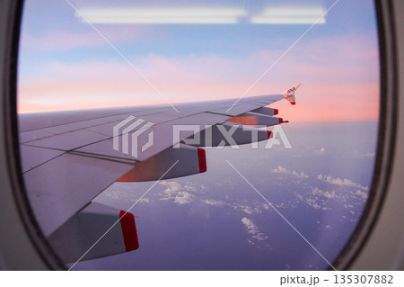 ANA フライングホヌからの機窓風景 ANA フライングホヌからの機窓風景 135307882