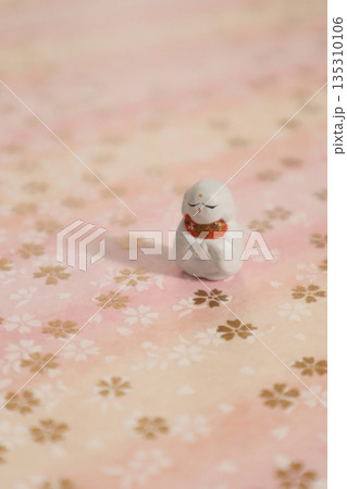 金の桜の和紙とお地蔵さま 金の桜の和紙とお地蔵さま 135310106