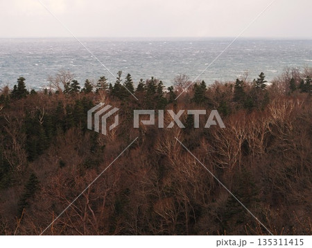 晩秋の北海道ウトロからの風景 晩秋の北海道ウトロからの風景 135311415