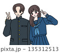 制服を着てピースをする学生男女のイラスト 学生イメージ 135312513