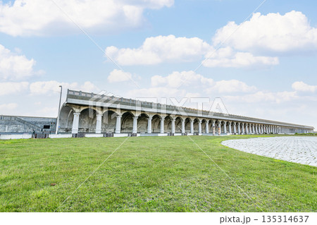 北海道稚内市　北海道遺産に選定されている稚内港北防波堤ドーム 135314637